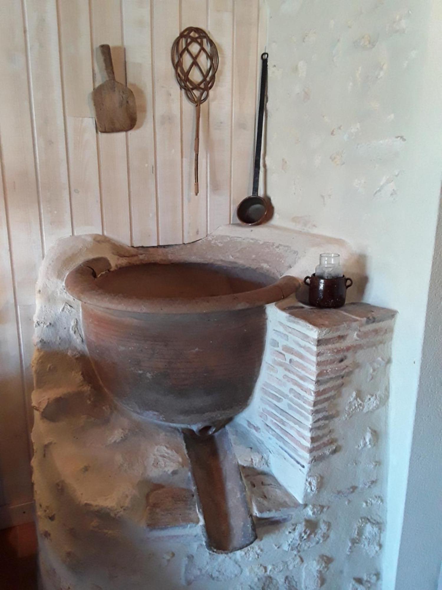Bed and Breakfast Domaine Les Galards Le Garde Exterior foto