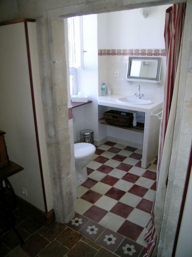 Bed and Breakfast Domaine Les Galards Le Garde Exterior foto